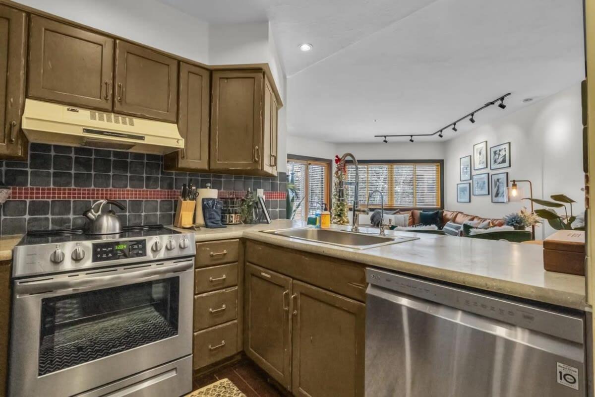 Gorgeous 1Br Steps From Lifts With Private Hot Tub Villa Park City Bagian luar foto