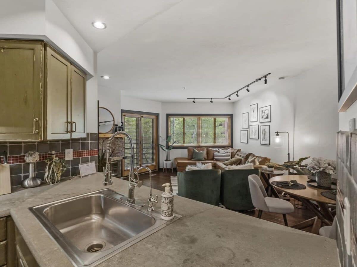 Gorgeous 1Br Steps From Lifts With Private Hot Tub Villa Park City Bagian luar foto
