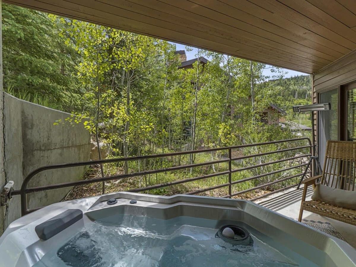 Gorgeous 1Br Steps From Lifts With Private Hot Tub Villa Park City Bagian luar foto